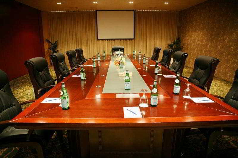 Staybridge Internet By Ihg 4* دبي